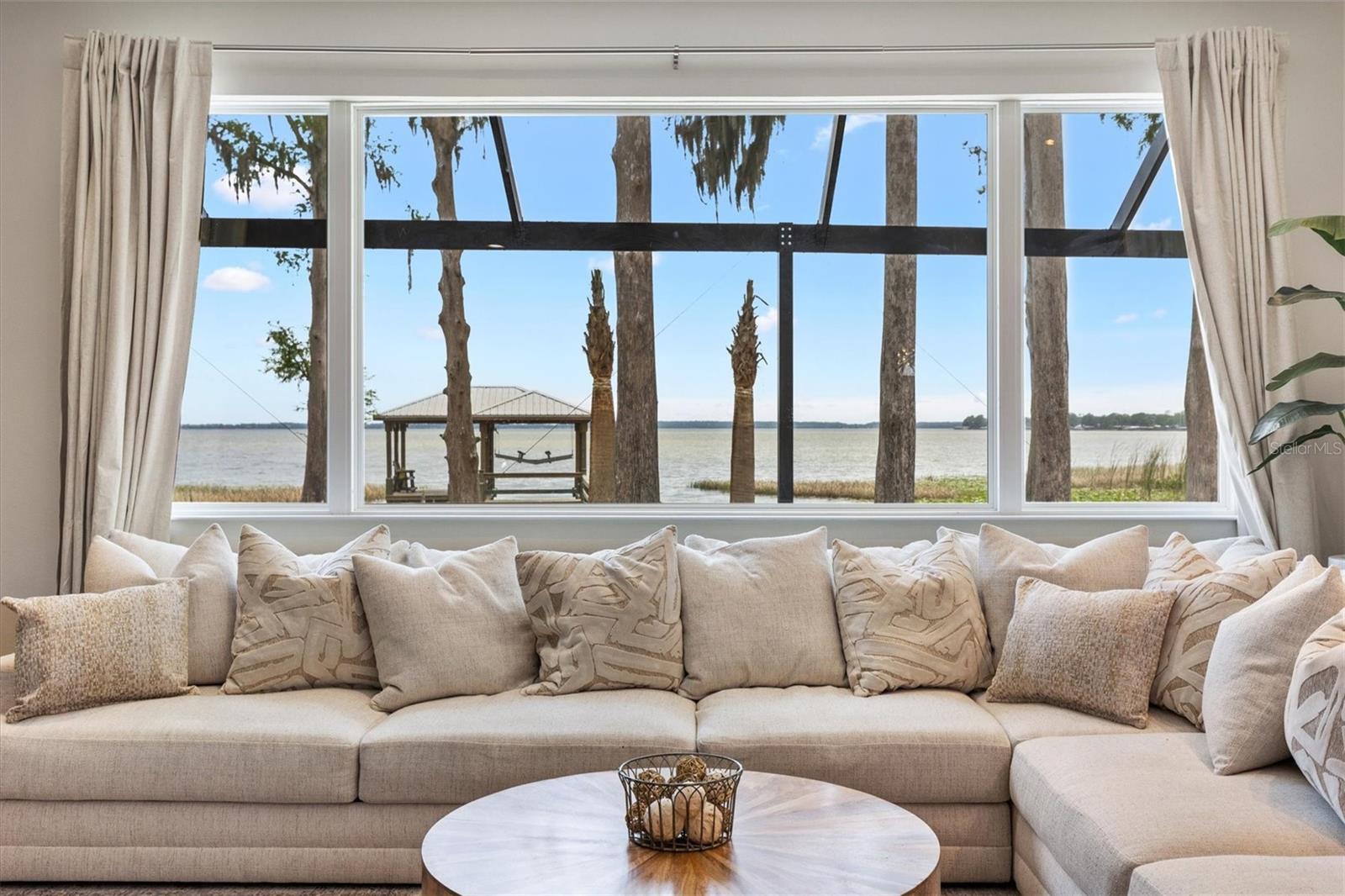 Image 9 of 39 For 12114 Eagle Point Court