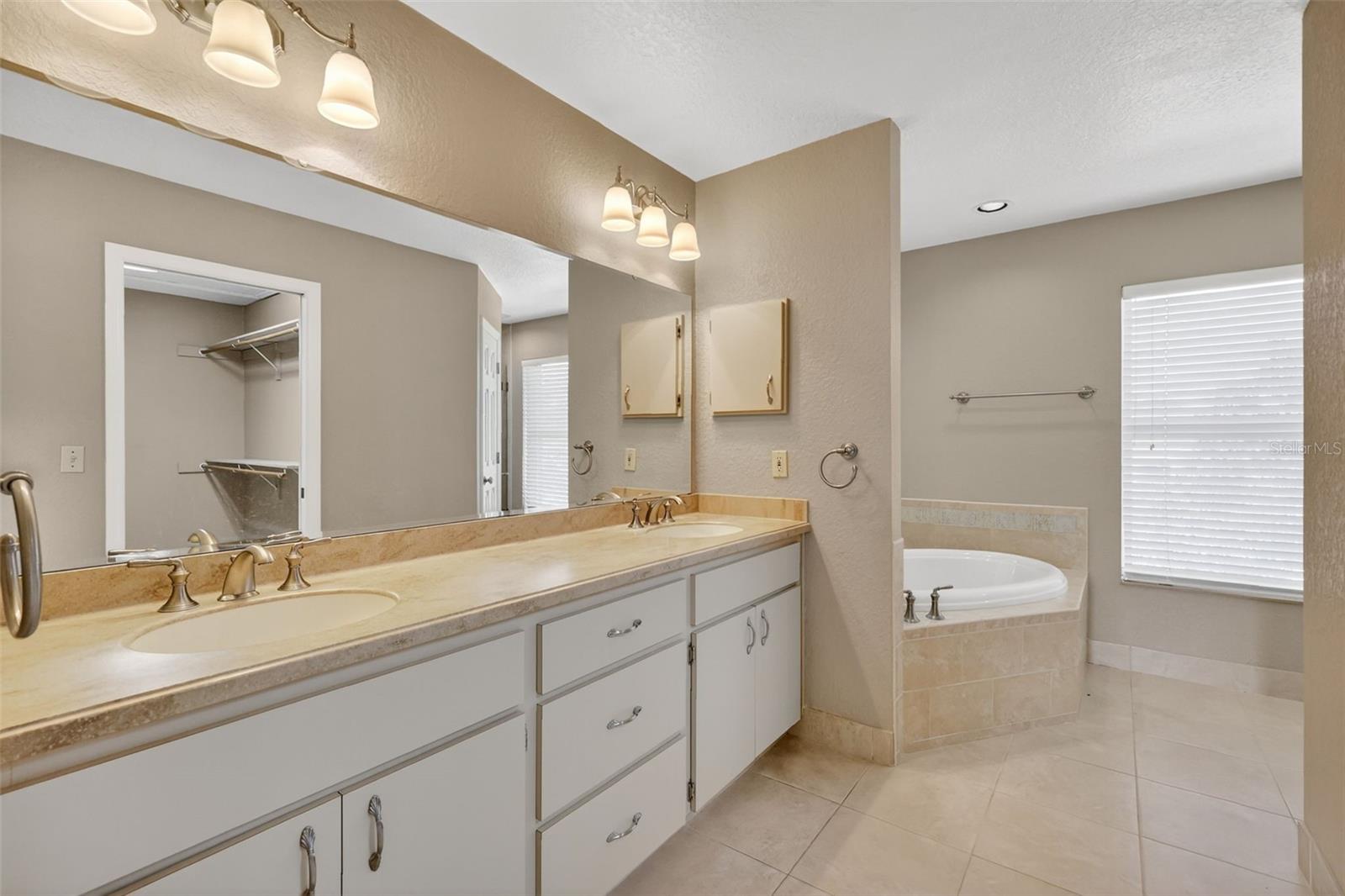 Image 35 of 59 For 34028 Park Lane