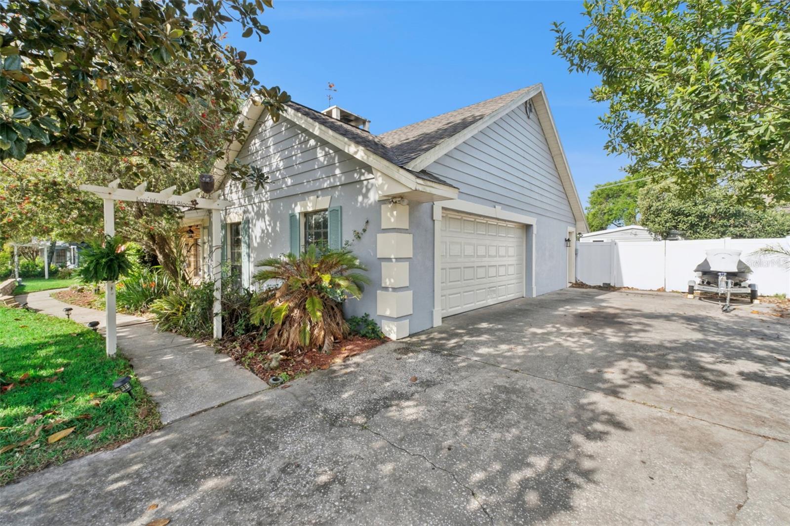 Image 11 of 49 For 2002 Fairway Drive