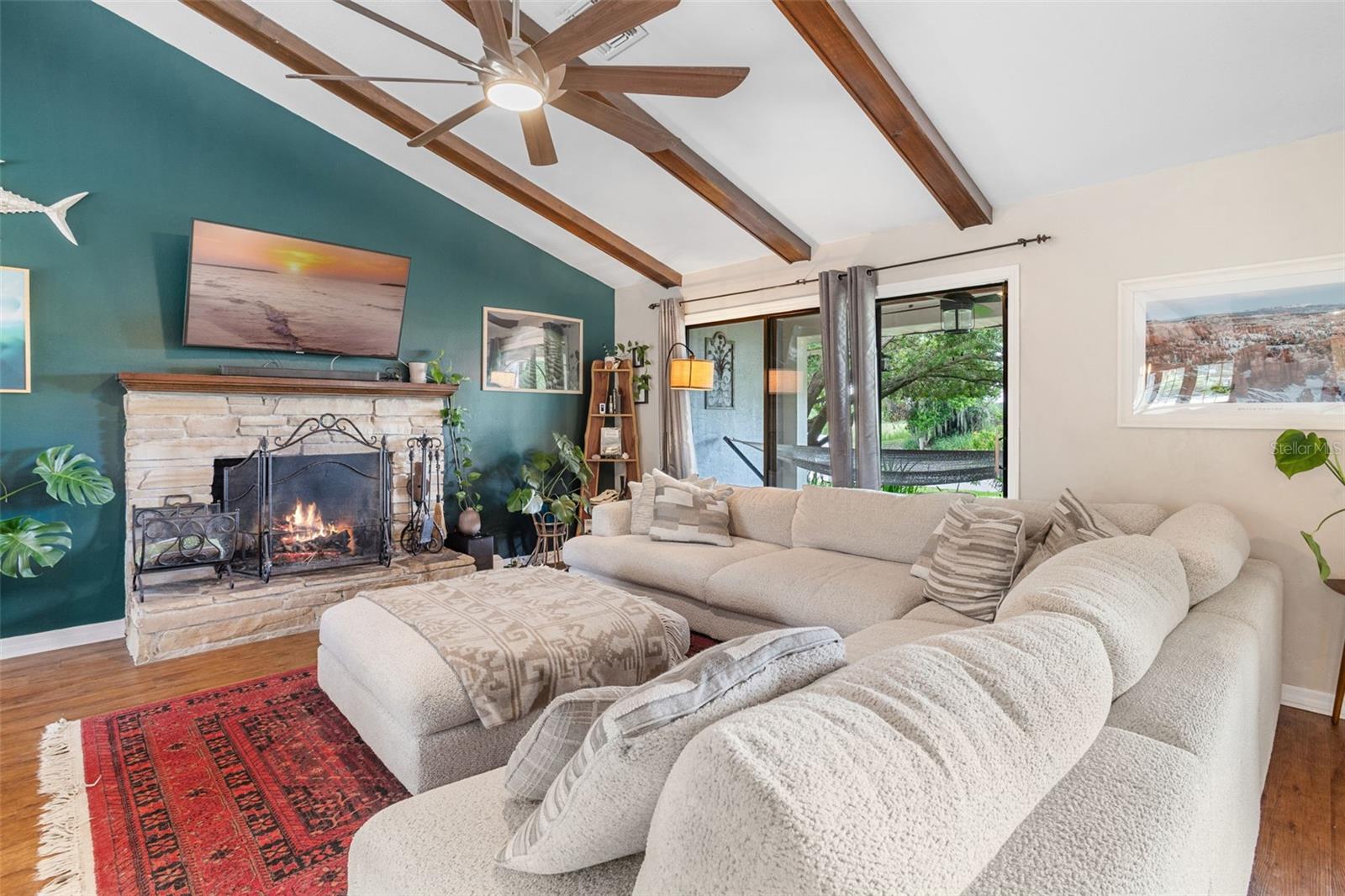 Image 17 of 49 For 2002 Fairway Drive