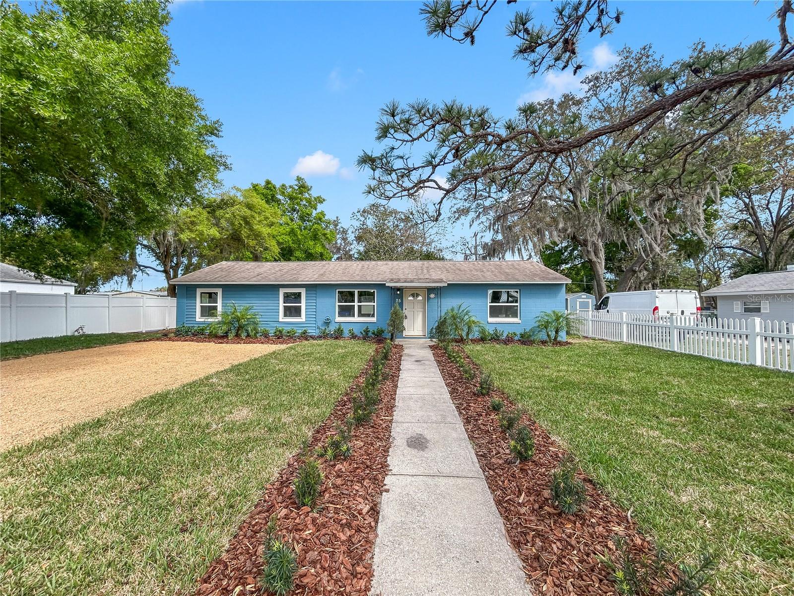 Image 2 of 21 For 25 Charlotte Avenue