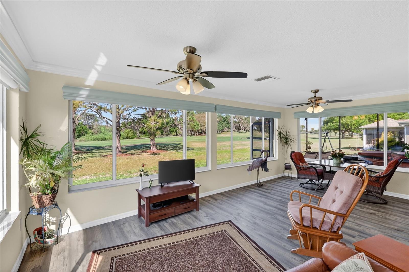 Image 14 of 49 For 416 Carrera Drive