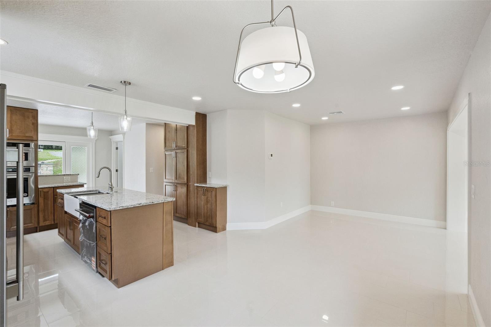 Image 14 of 62 For 2316 Griffin Drive