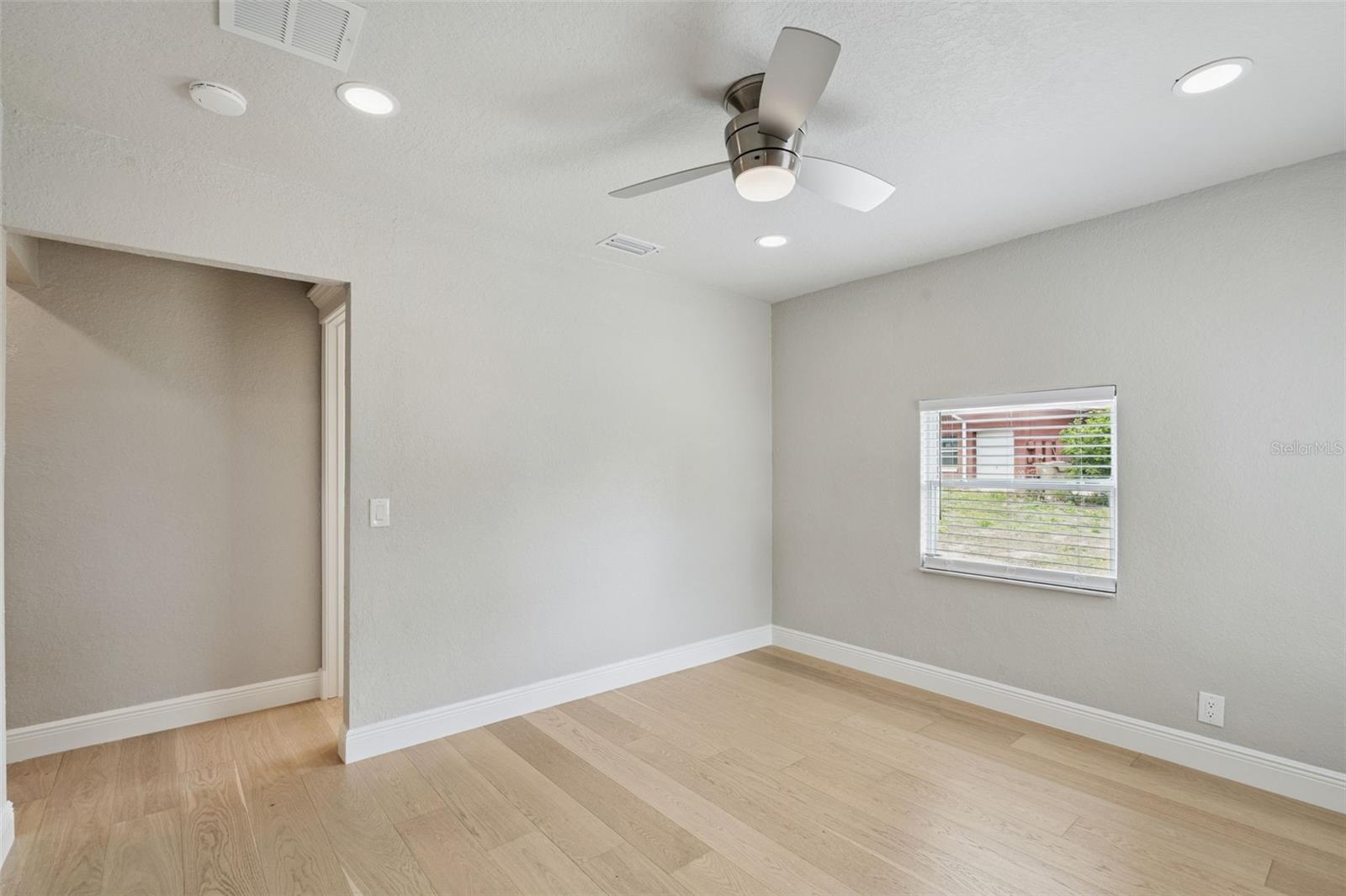 Image 32 of 62 For 2316 Griffin Drive