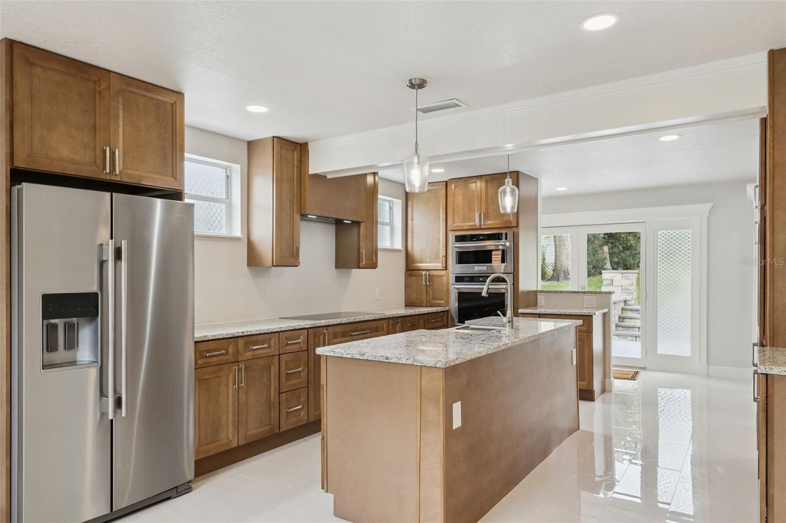 Image 5 of 62 For 2316 Griffin Drive