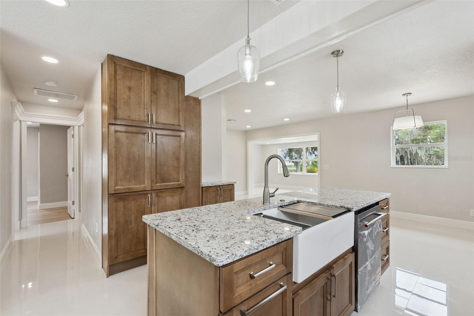 Image 9 of 62 For 2316 Griffin Drive