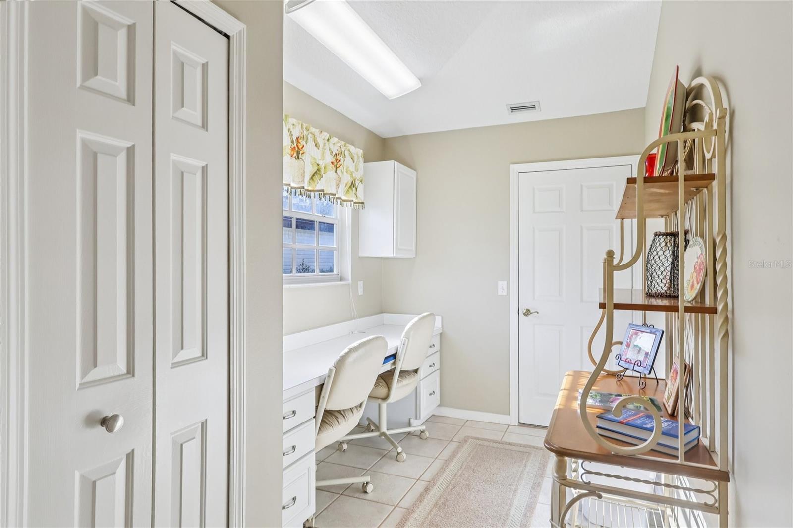 Image 23 of 56 For 587 Juniper Way