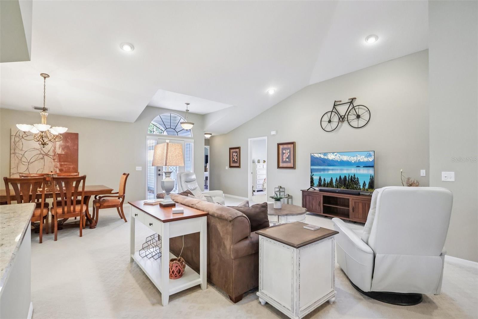 Image 5 of 56 For 587 Juniper Way