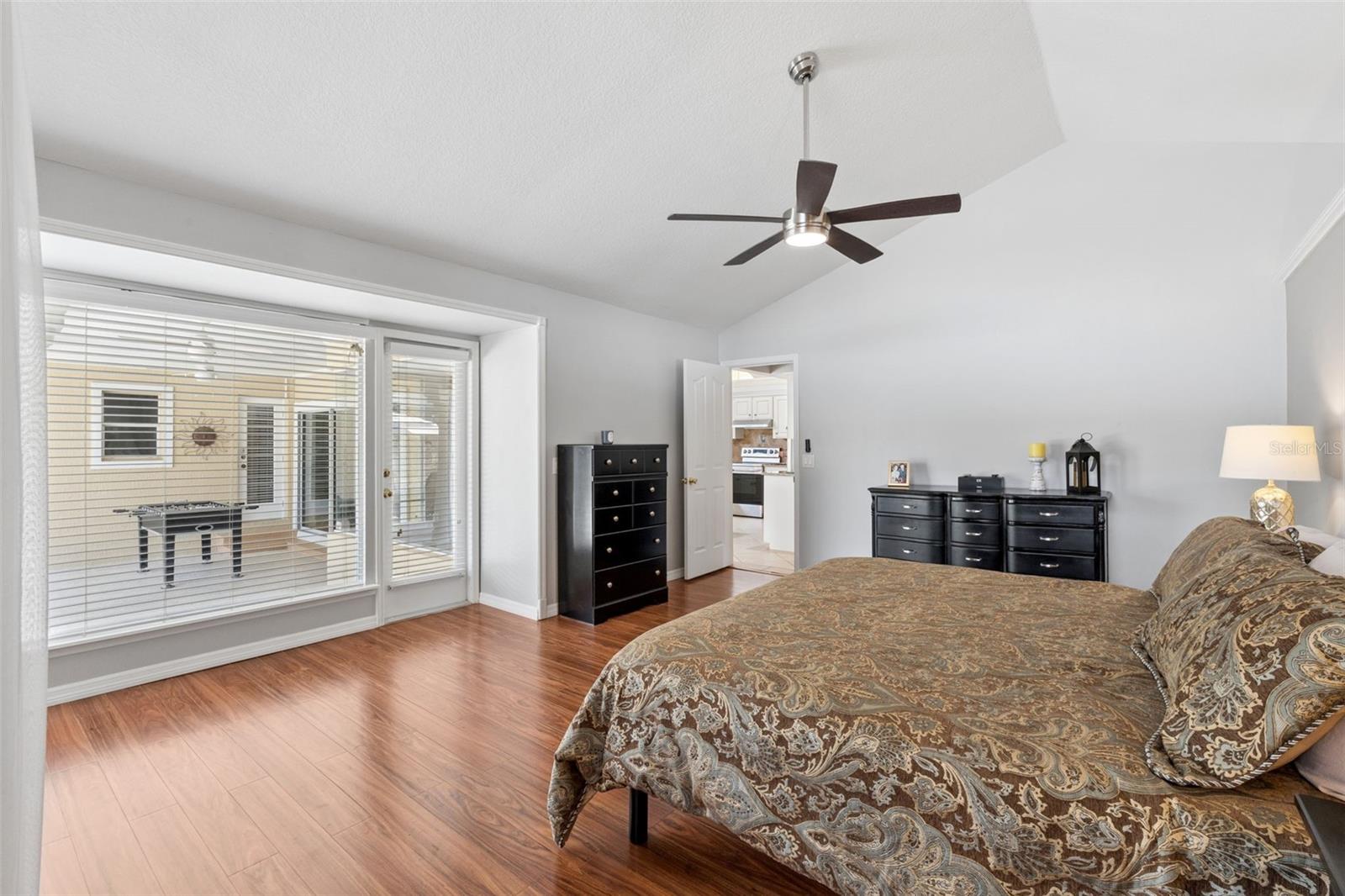 Image 24 of 82 For 16941 Magnolia Island Boulevard