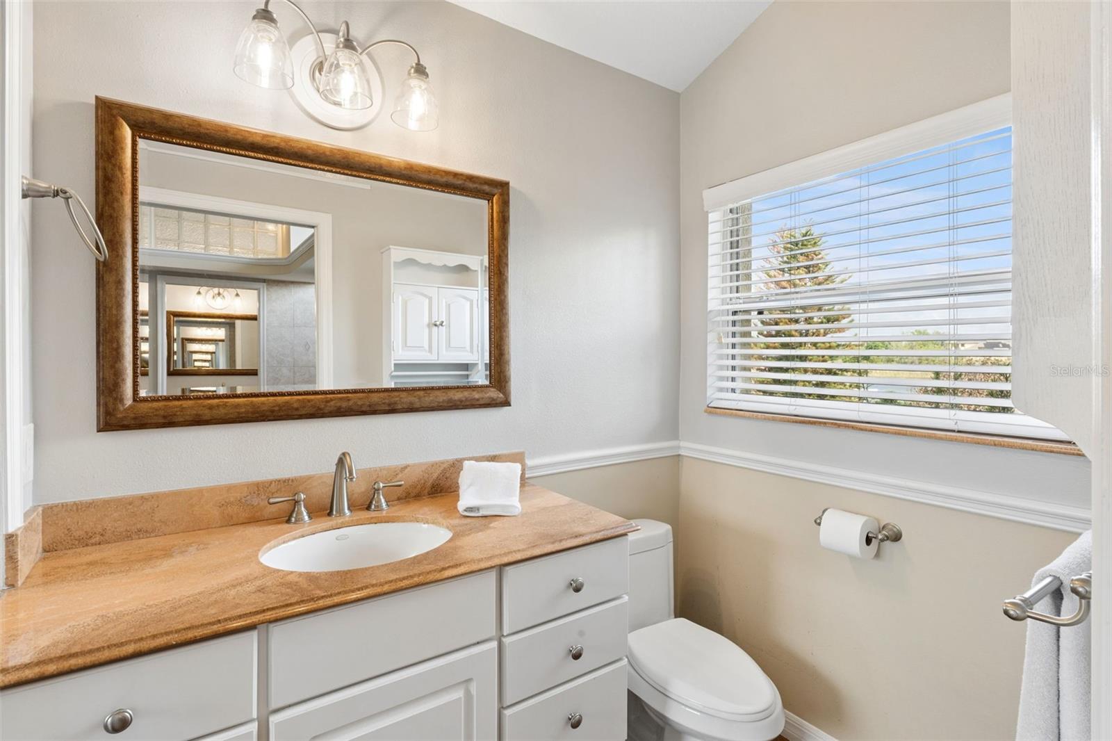 Image 29 of 82 For 16941 Magnolia Island Boulevard