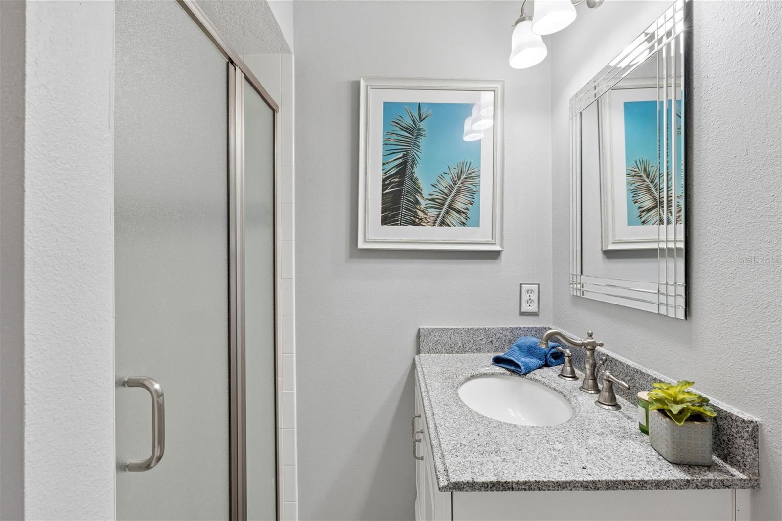 Image 33 of 82 For 16941 Magnolia Island Boulevard