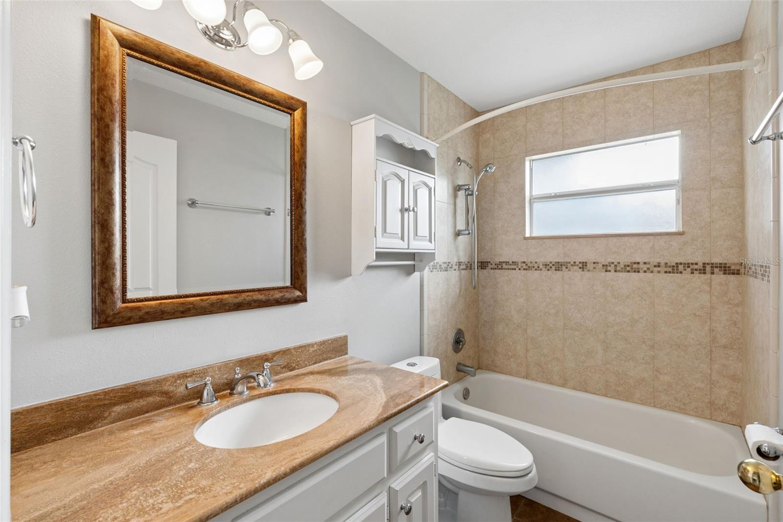 Image 39 of 82 For 16941 Magnolia Island Boulevard