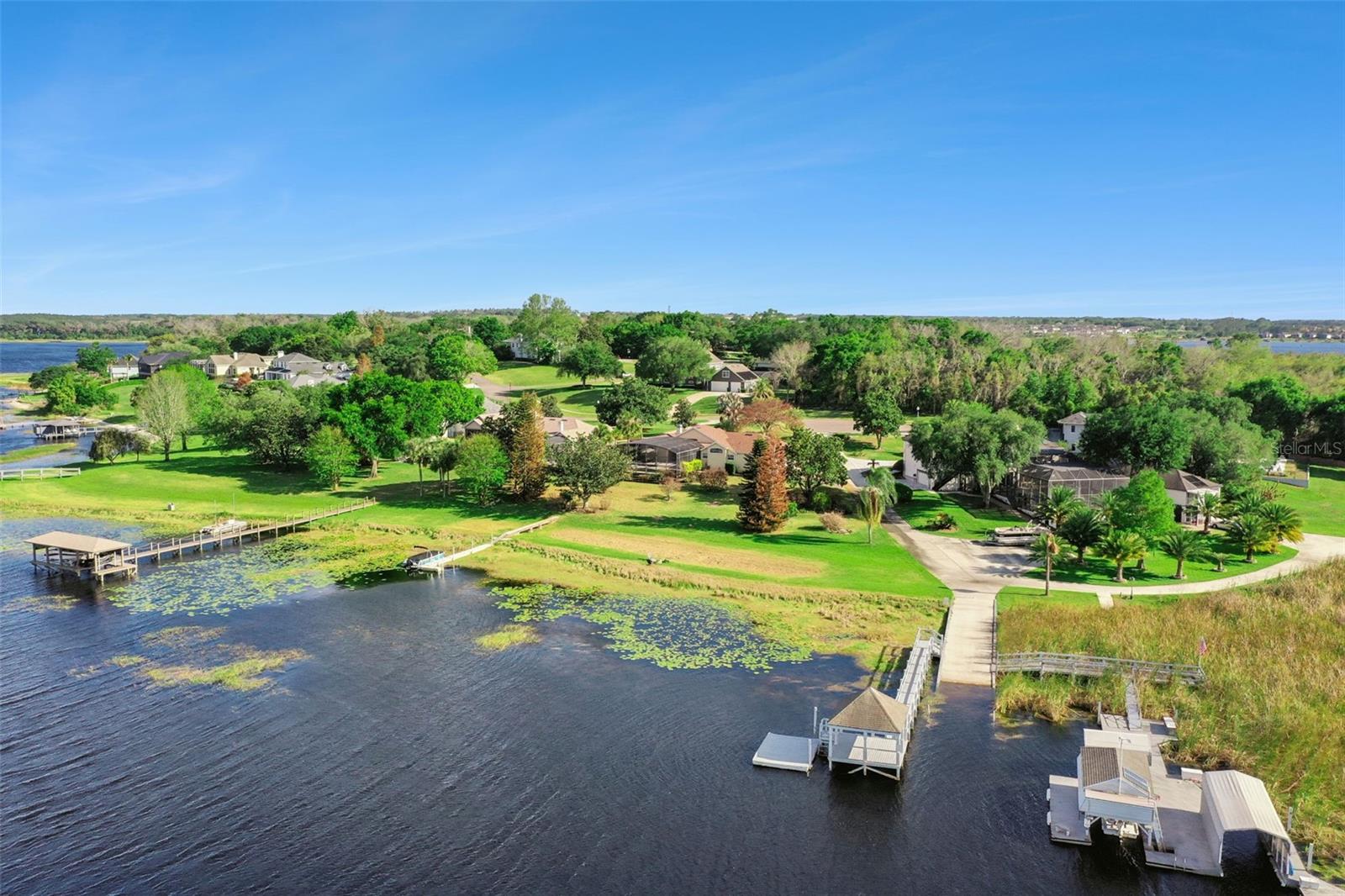 Image 55 of 82 For 16941 Magnolia Island Boulevard