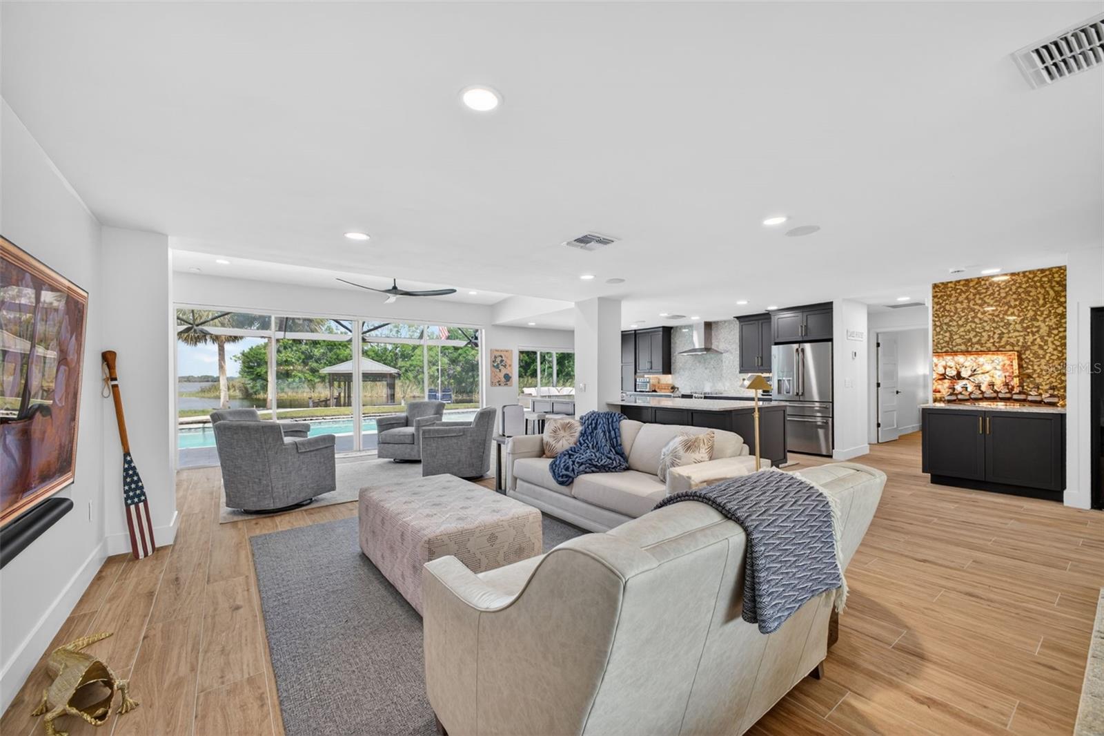 Image 11 of 80 For 28828 Beauclaire Drive