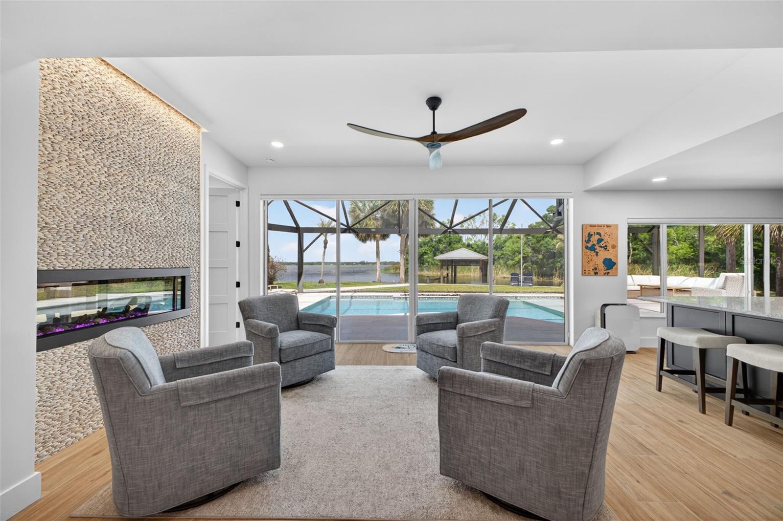 Image 13 of 80 For 28828 Beauclaire Drive