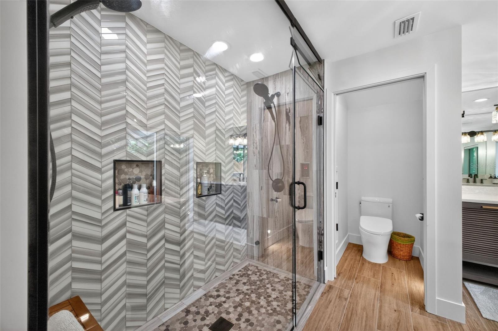 Image 35 of 80 For 28828 Beauclaire Drive