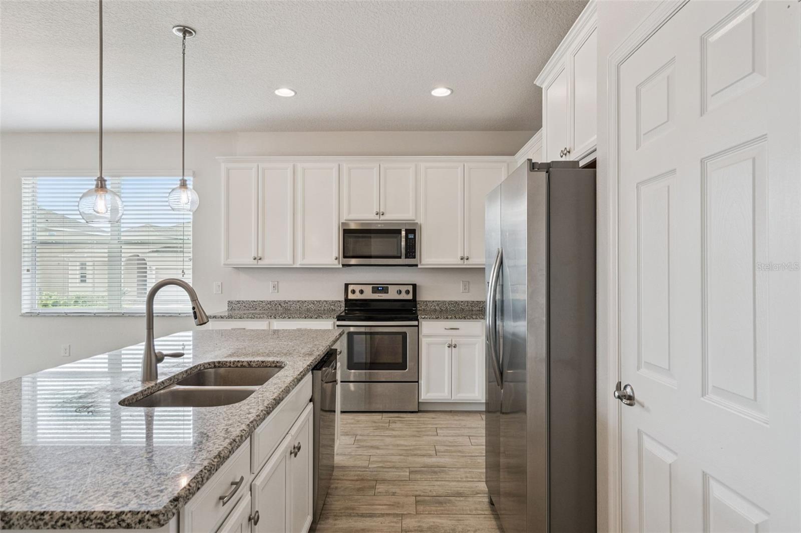 Image 11 of 64 For 603 Pescara Ave