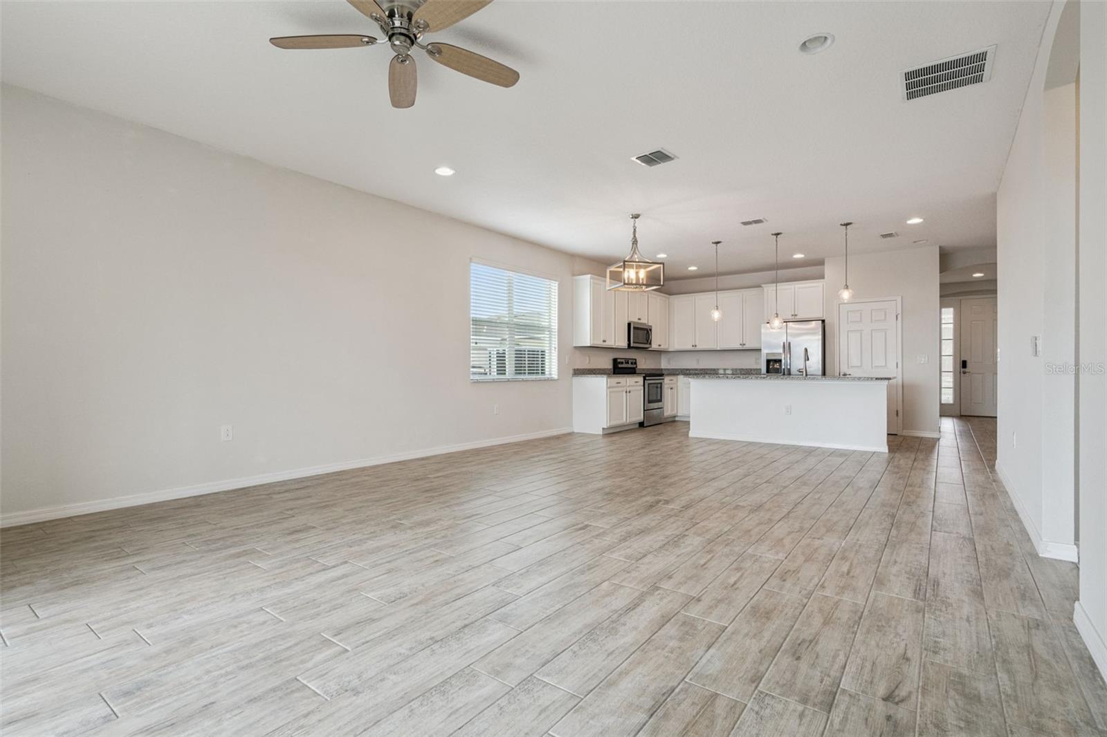 Image 17 of 64 For 603 Pescara Ave