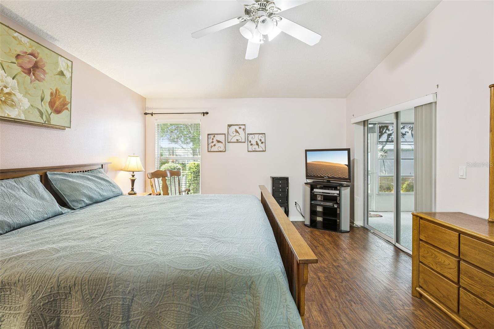 Image 16 of 46 For 6050 Sailboat Avenue