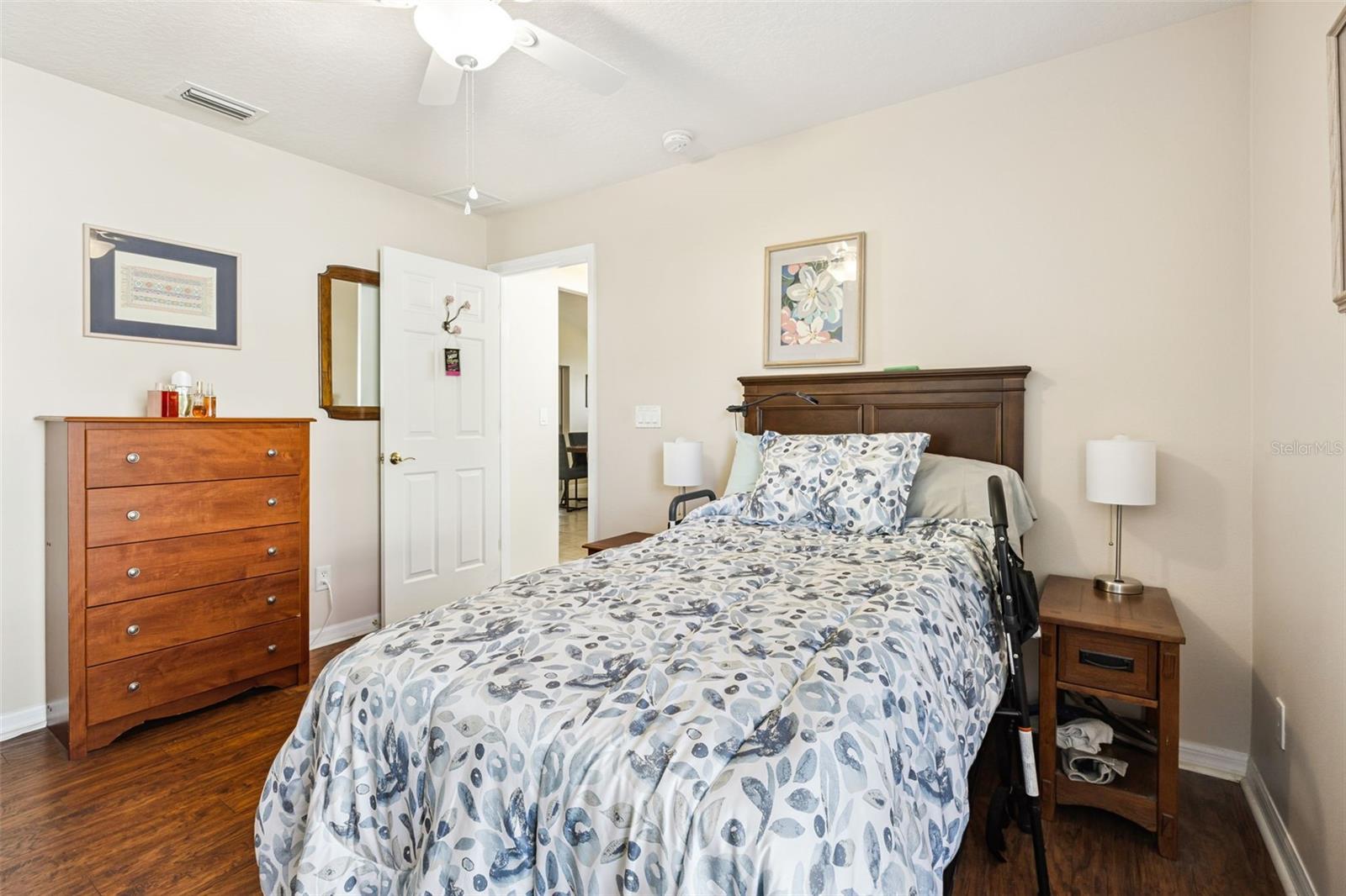 Image 23 of 46 For 6050 Sailboat Avenue