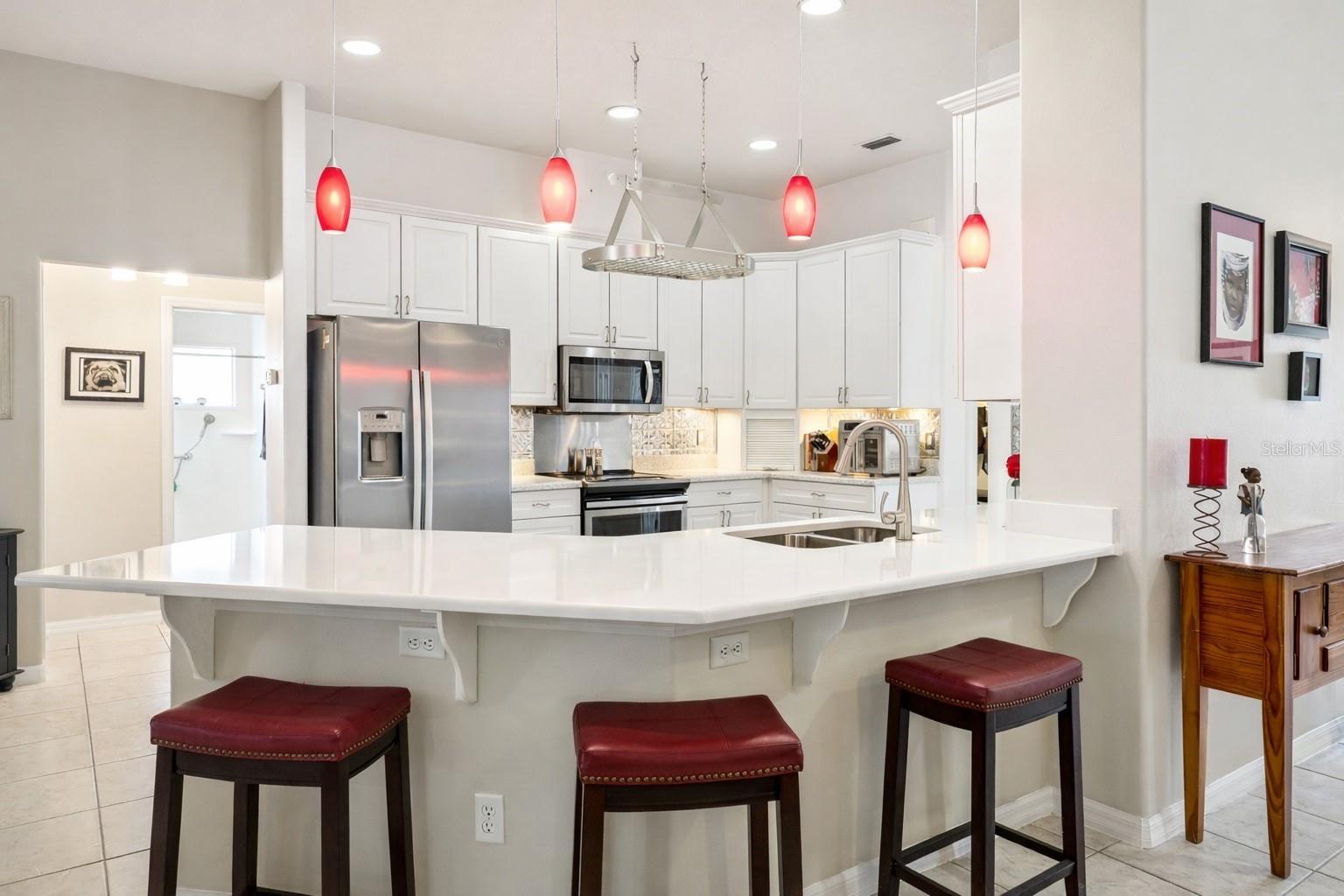 Image 6 of 46 For 6050 Sailboat Avenue