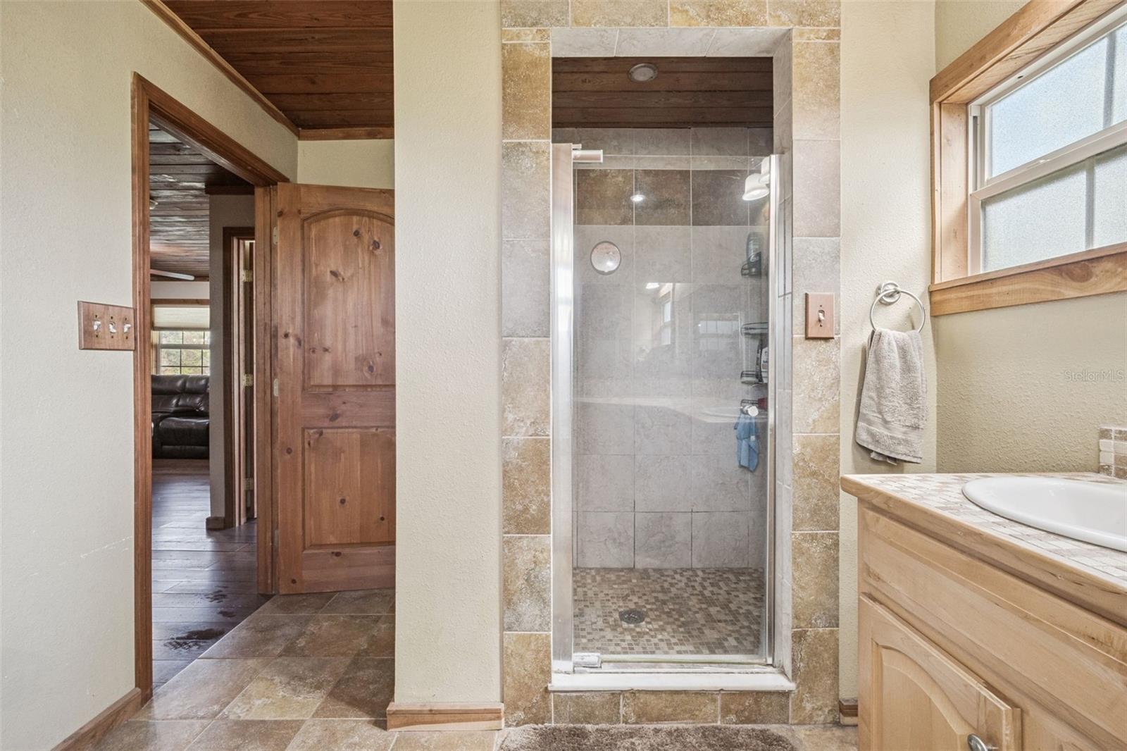 Image 21 of 38 For 2201 Sr 50  