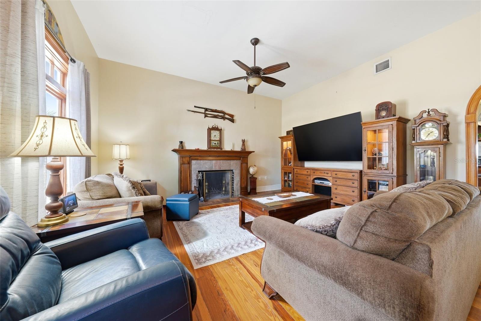 Image 52 of 82 For 835 Butch Cassidy Lane