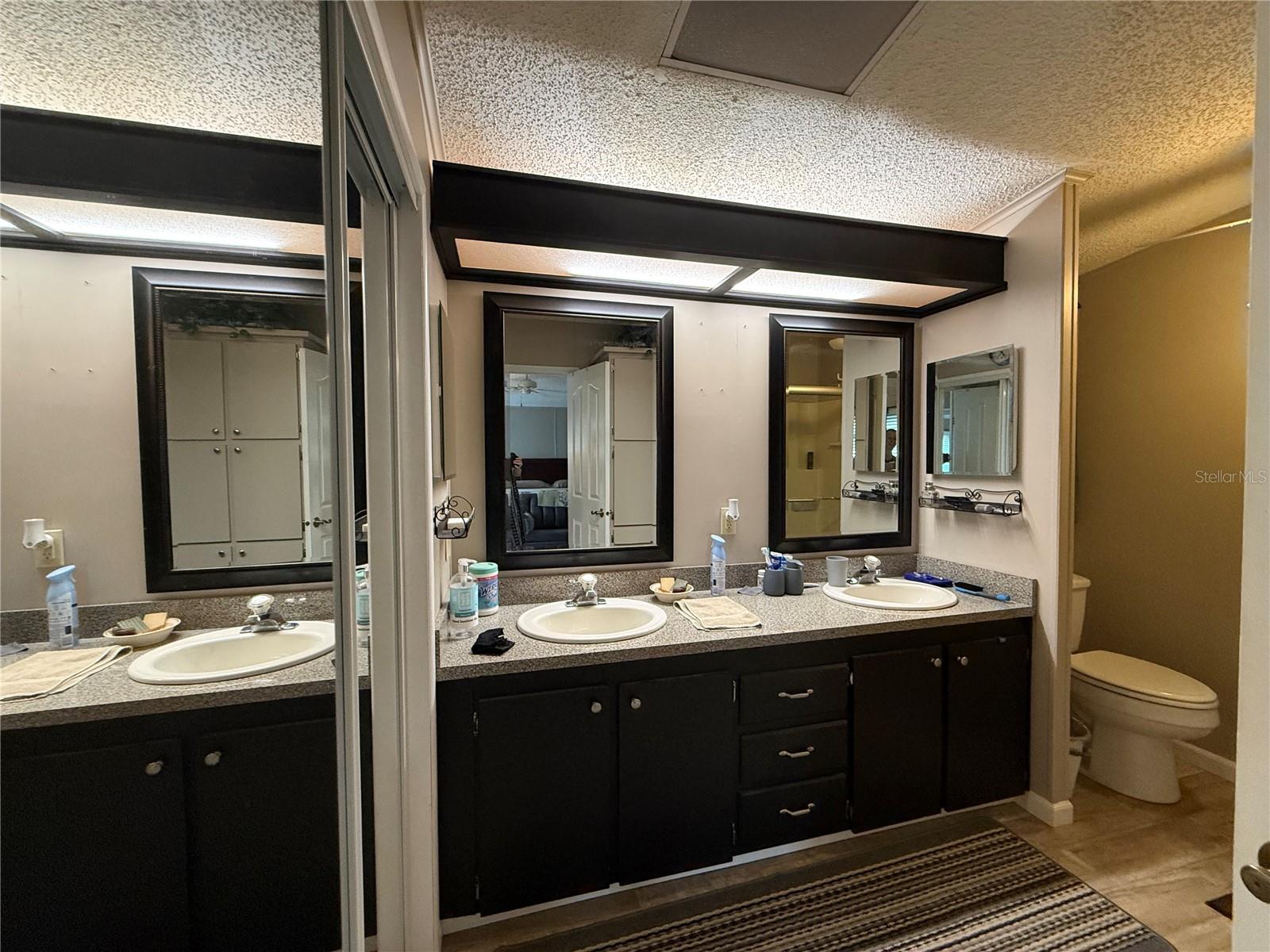 Image 12 of 22 For 807 Oak Boulevard