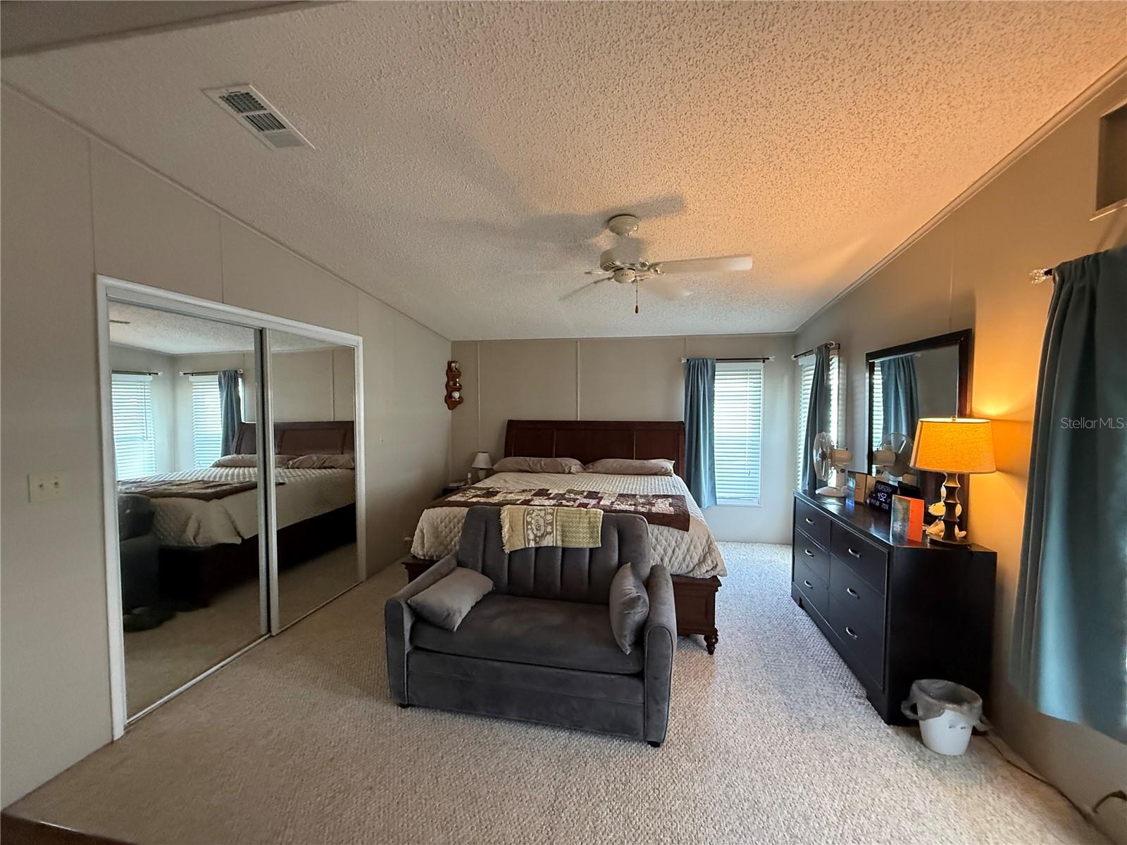 Image 15 of 22 For 807 Oak Boulevard