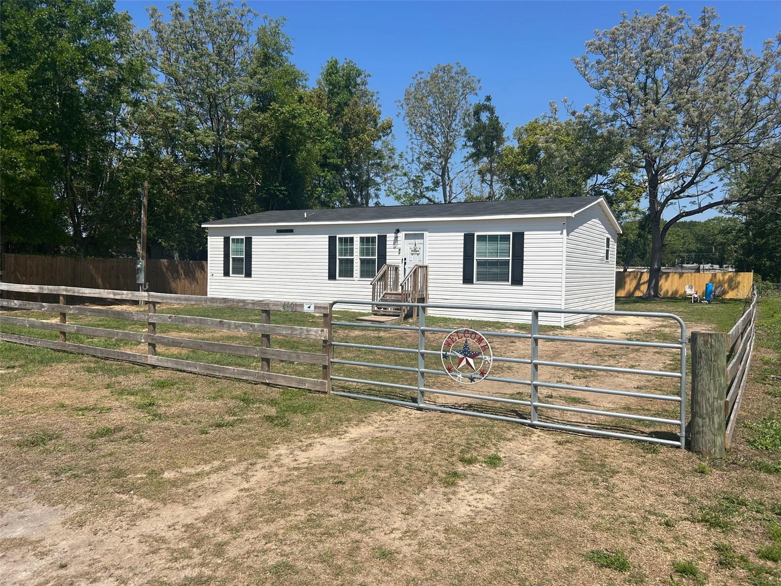 Image 1 of 29 For 4601 Oak Street