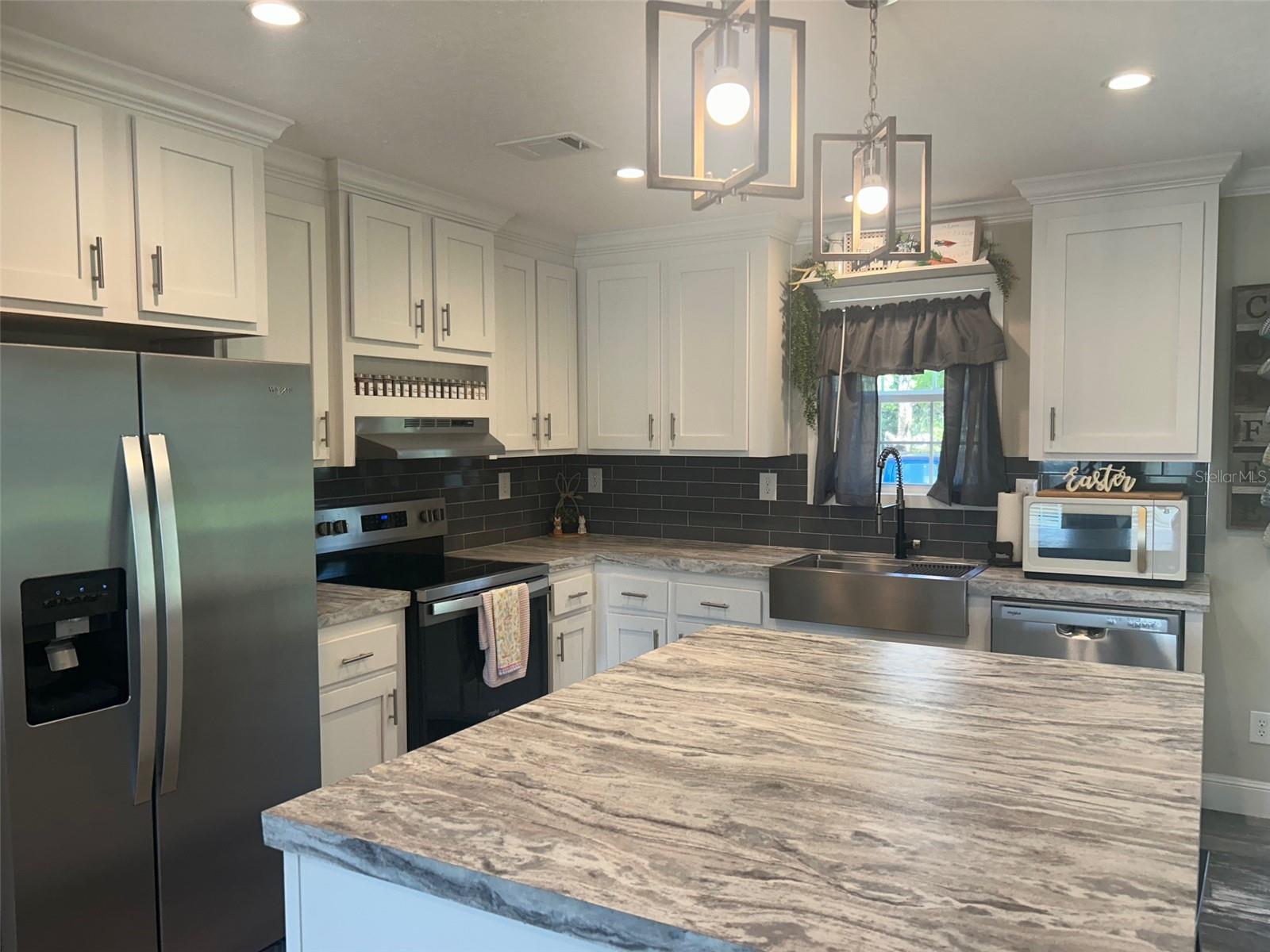 Image 11 of 29 For 4601 Oak Street