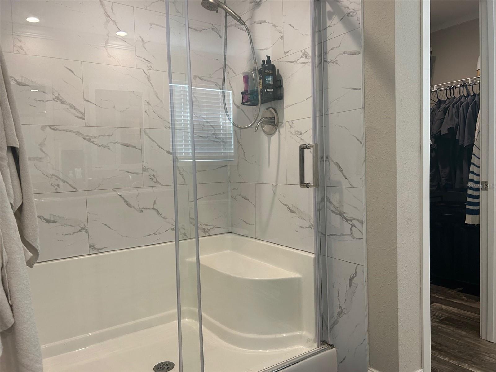 Image 19 of 29 For 4601 Oak Street