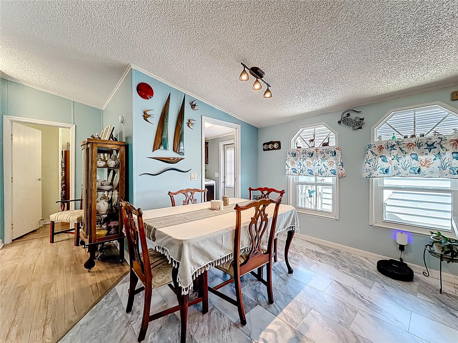 Image 11 of 38 For 2523 Karen Drive