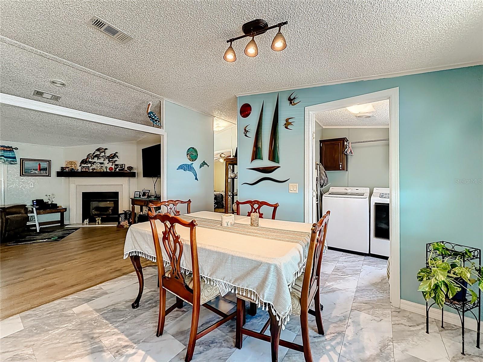 Image 13 of 38 For 2523 Karen Drive