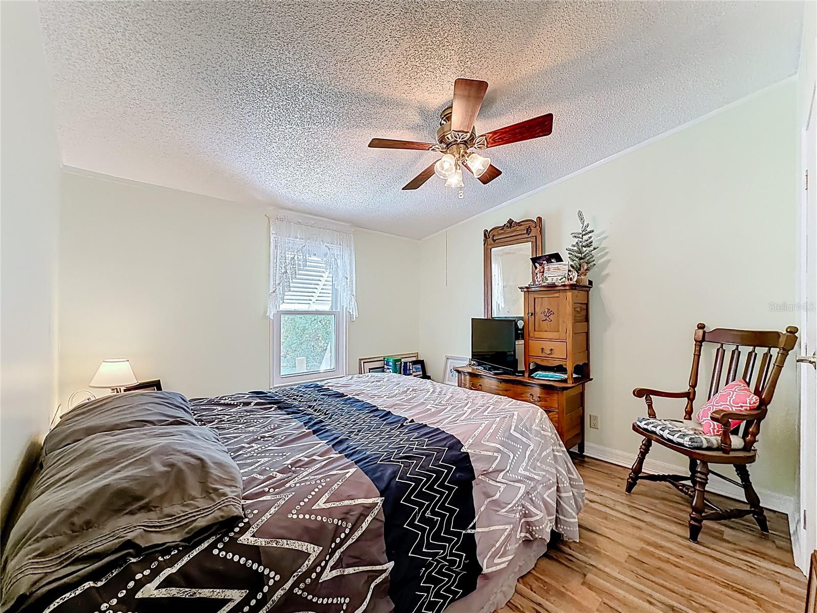 Image 18 of 38 For 2523 Karen Drive