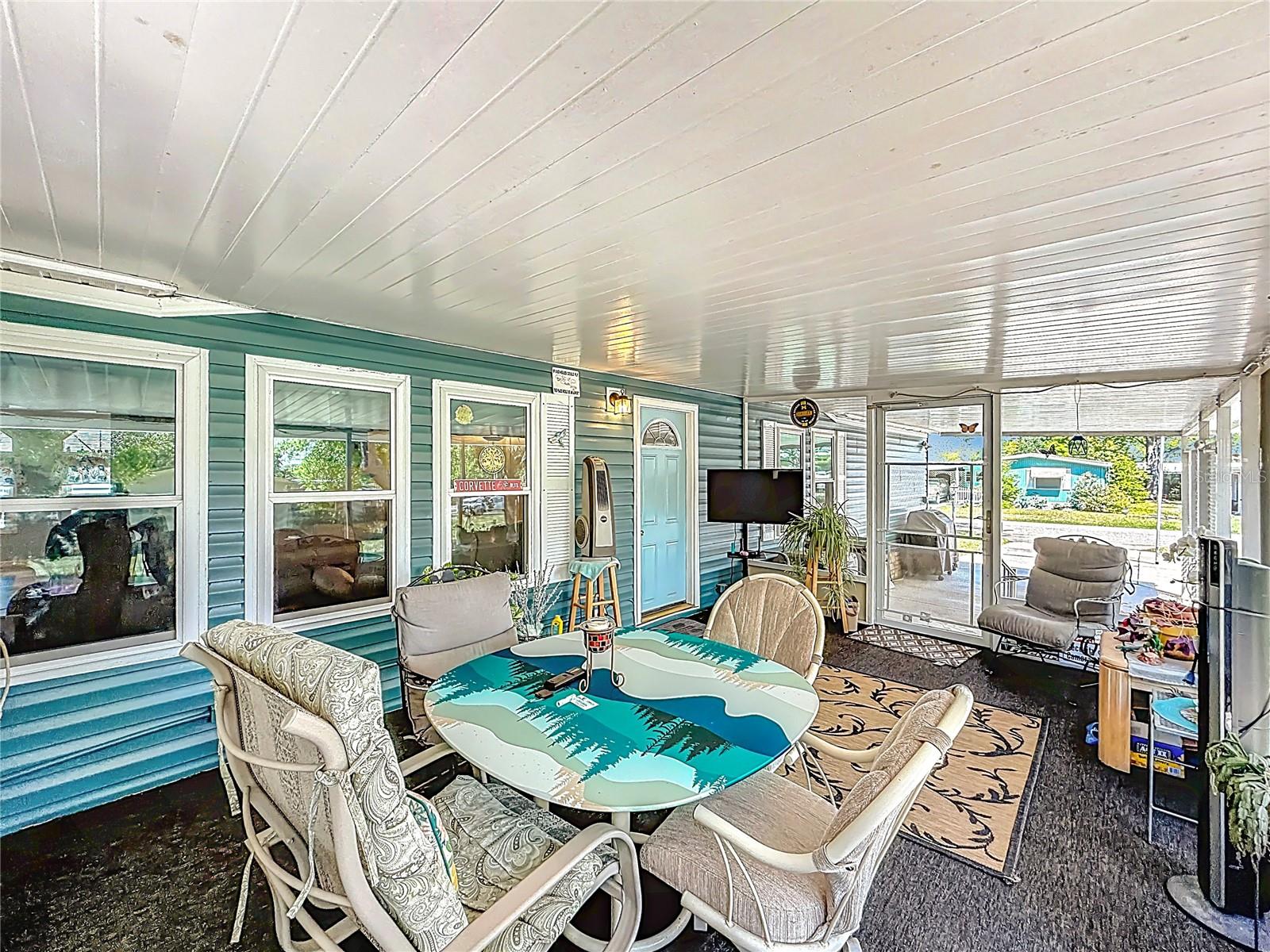 Image 4 of 38 For 2523 Karen Drive