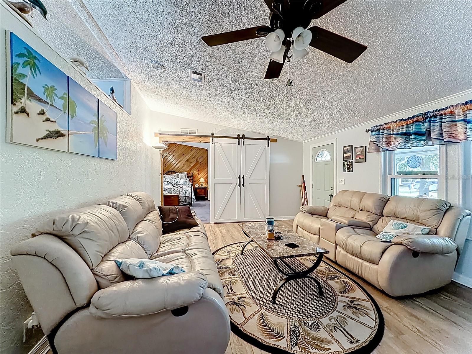 Image 7 of 38 For 2523 Karen Drive