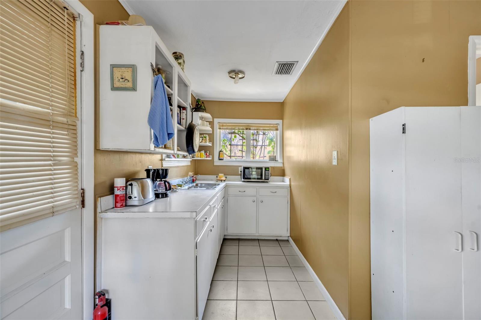 Image 16 of 53 For 140 Johns Street