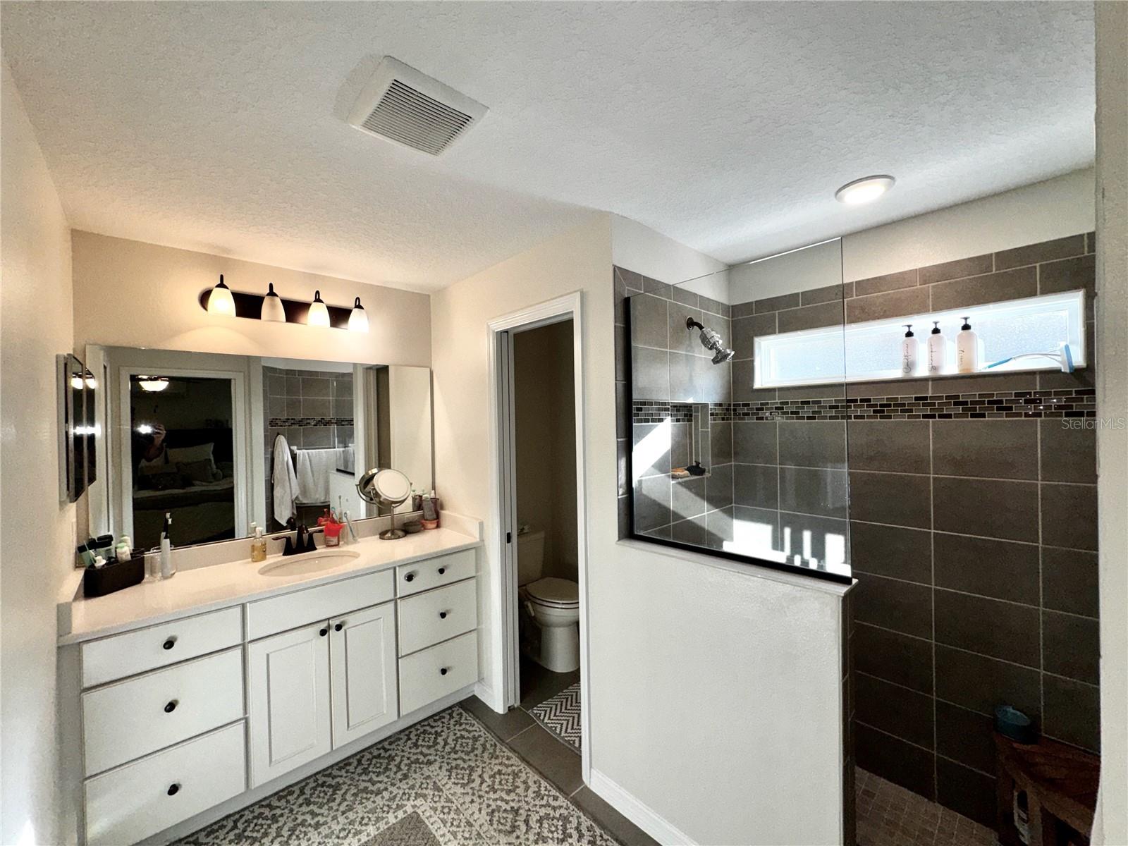 Image 12 of 20 For 3690 Arlington Ridge Blvd