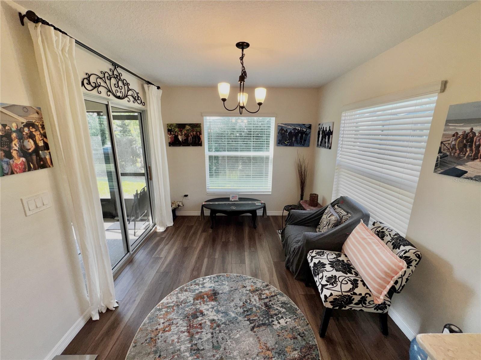 Image 9 of 20 For 3690 Arlington Ridge Blvd