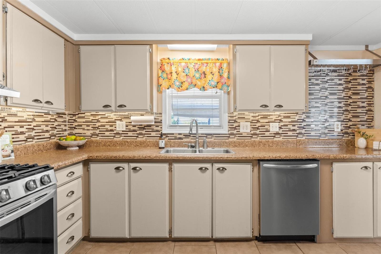 Image 10 of 45 For 2621 Carpenter Place