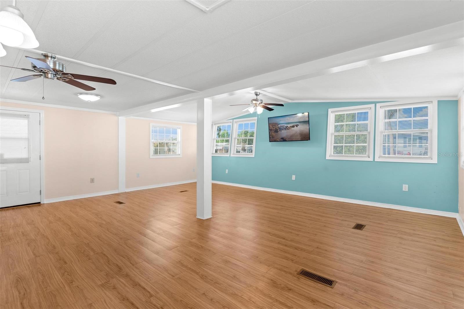 Image 16 of 45 For 2621 Carpenter Place