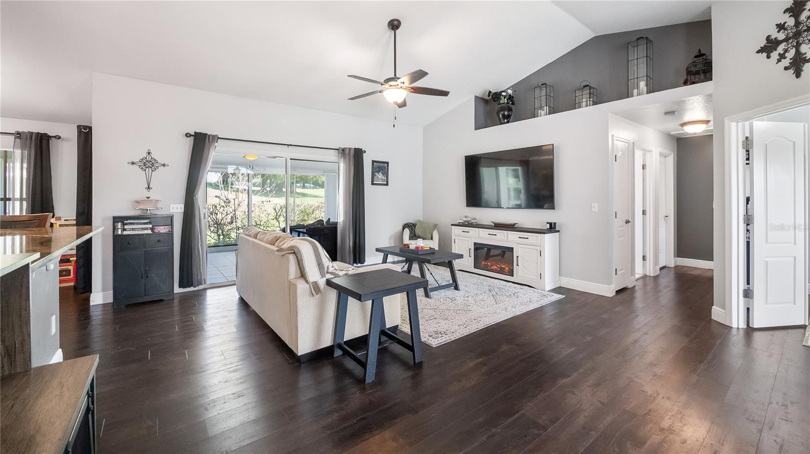 Image 11 of 41 For 8925 Pebble Beach Place