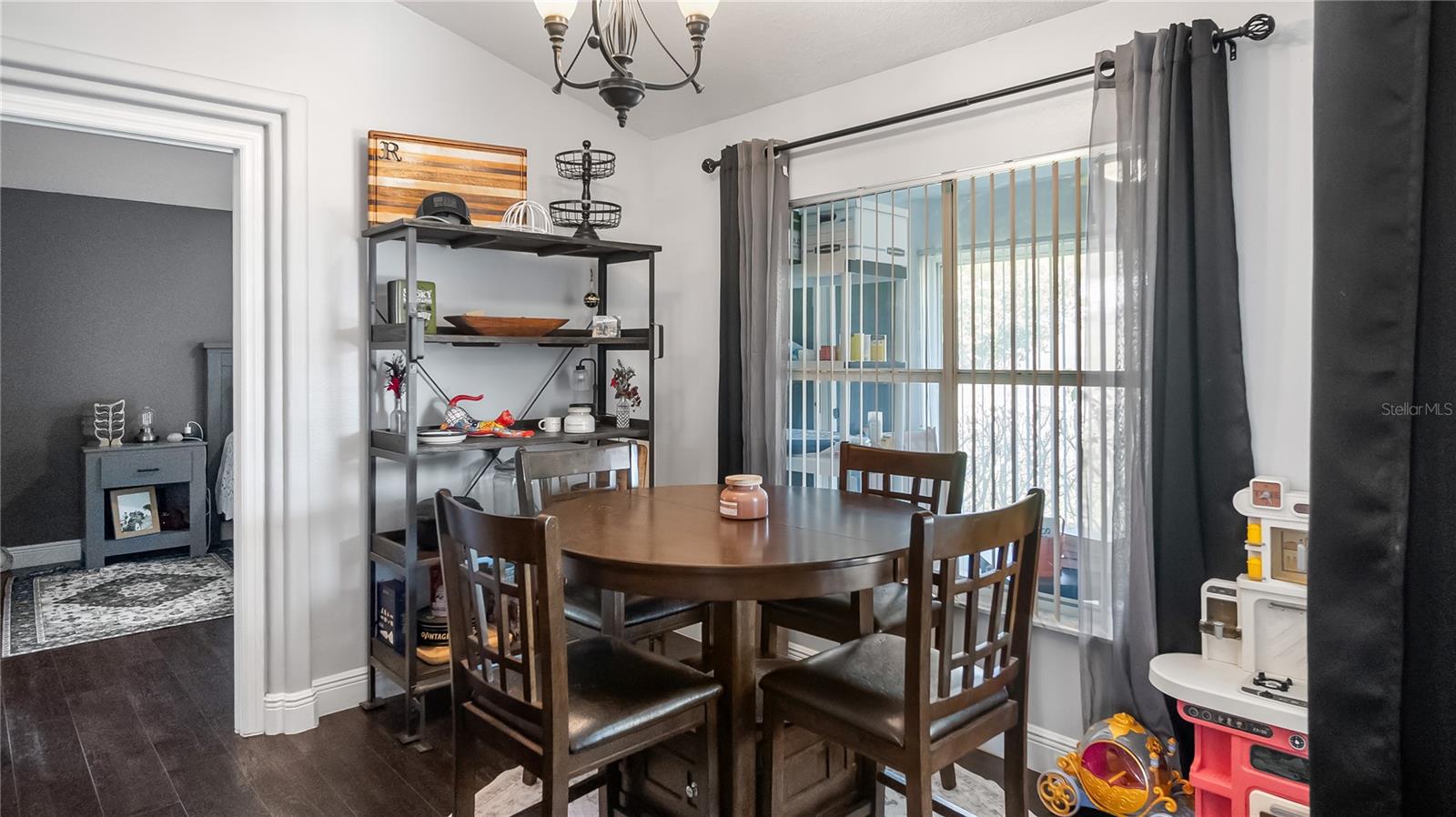 Image 14 of 41 For 8925 Pebble Beach Place