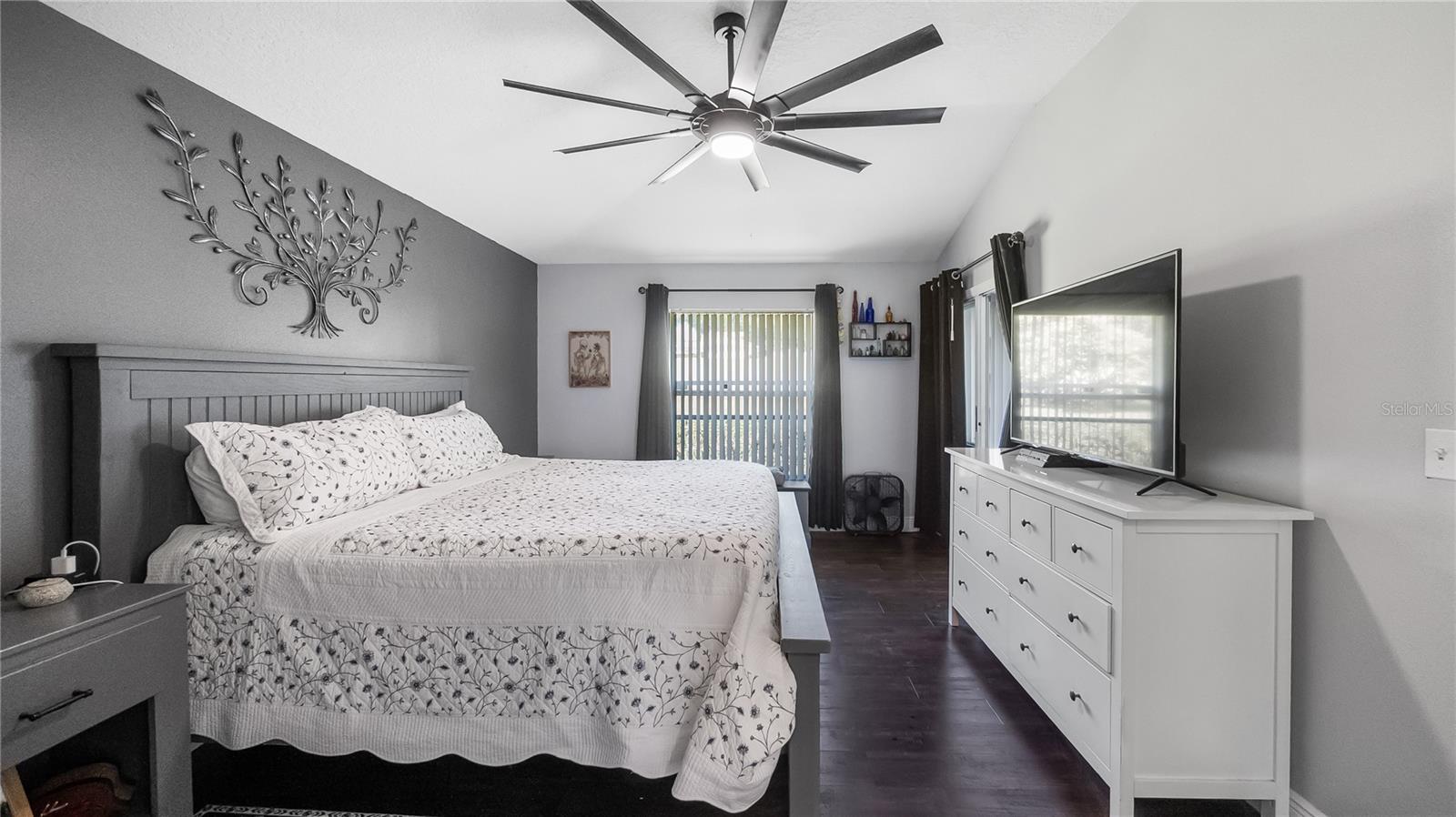 Image 21 of 41 For 8925 Pebble Beach Place