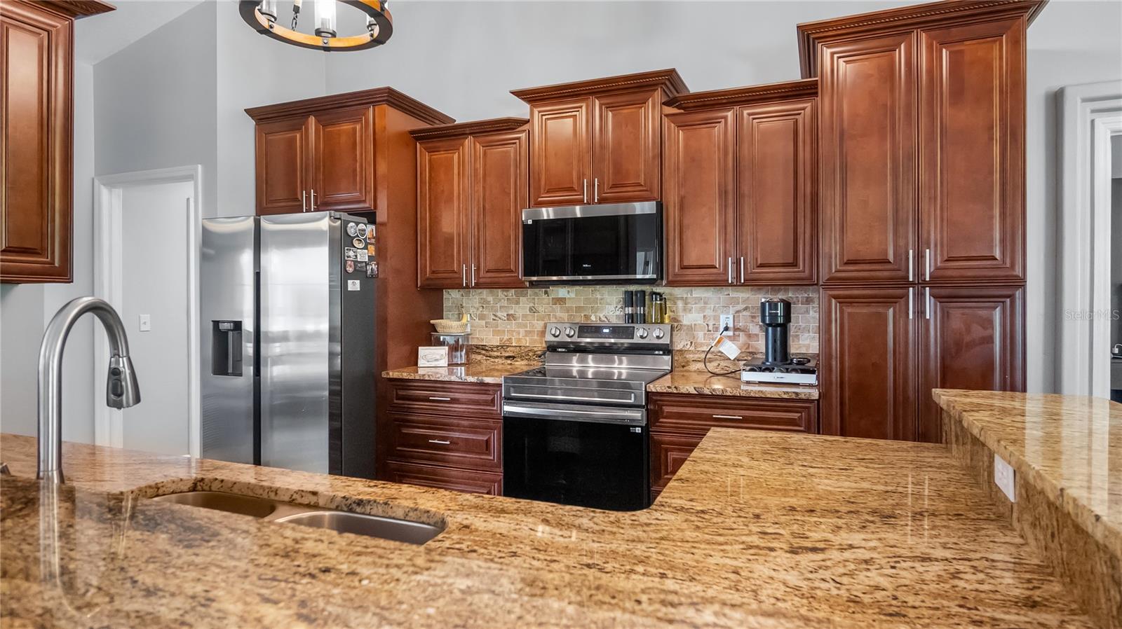 Image 6 of 41 For 8925 Pebble Beach Place