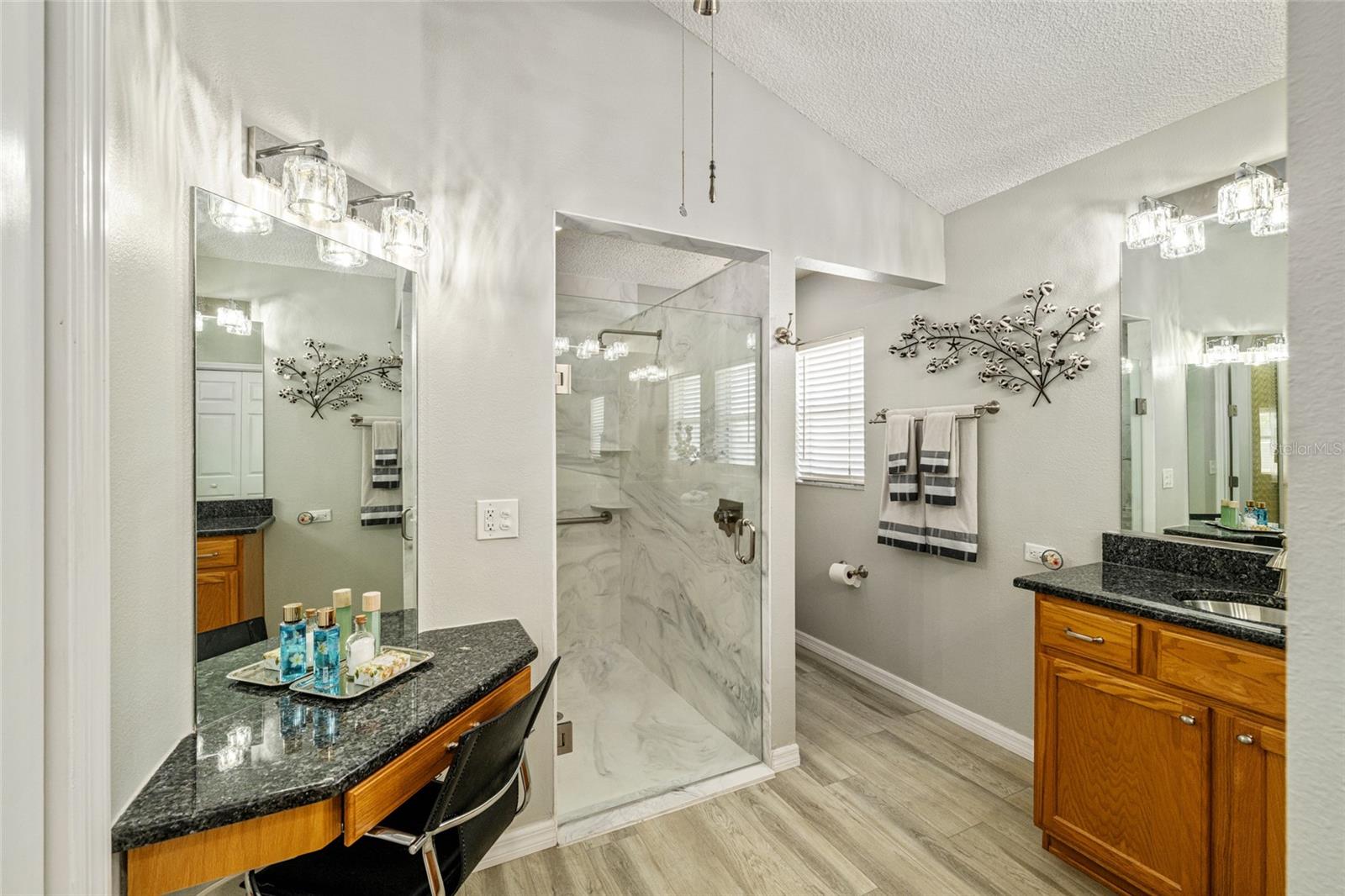 Image 19 of 38 For 17984 89th Rothway Court