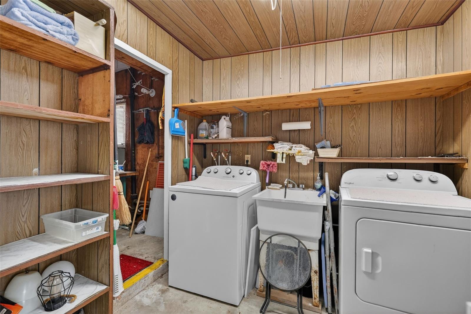 Image 22 of 30 For 31701 Kelly Circle