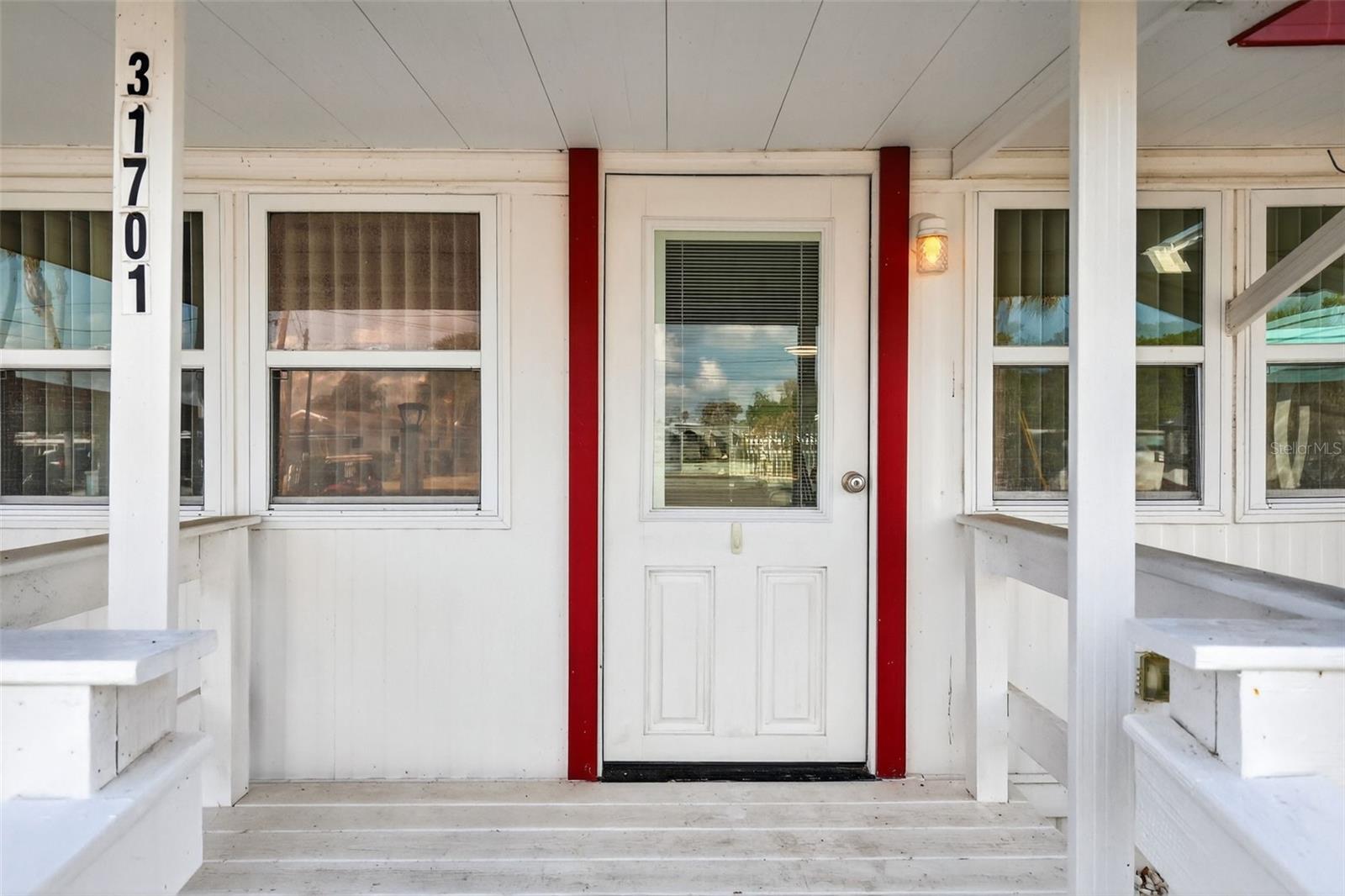 Image 4 of 30 For 31701 Kelly Circle