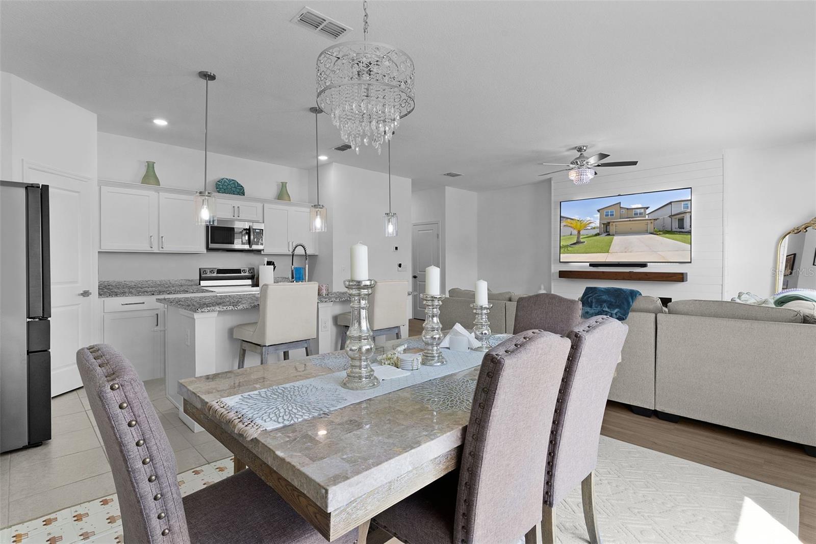 Image 11 of 43 For 2141 Treasure Hill Street